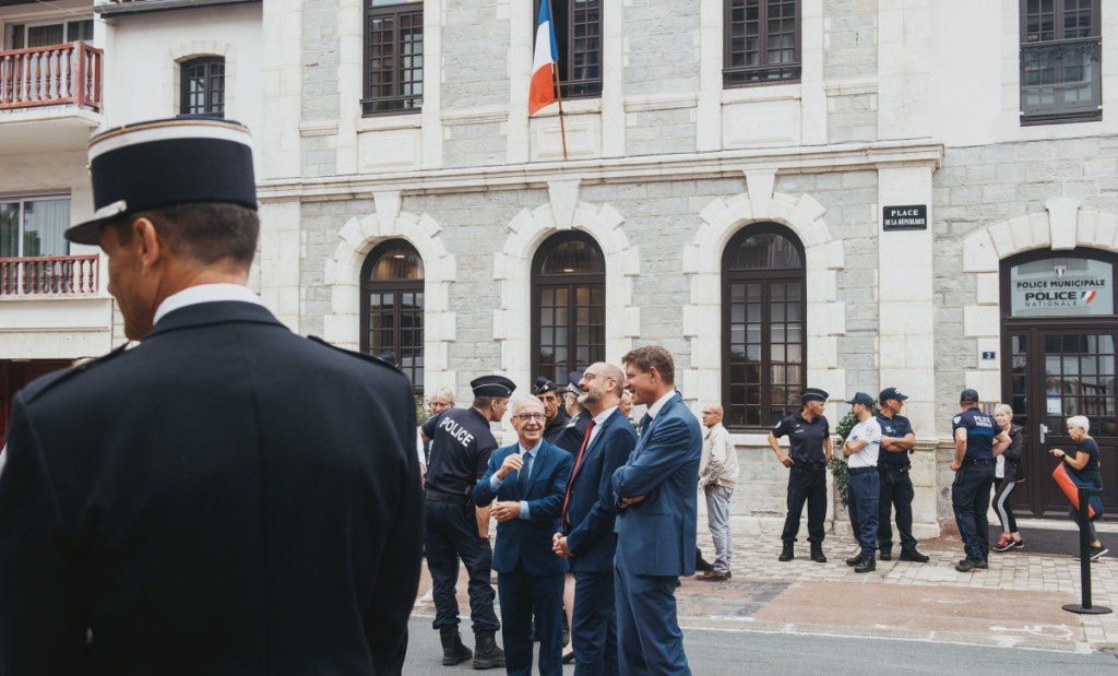 Herritarrak polizia lanetan jarriko ditu Hendaia-ko (Lapurdi)&nbsp;udalak