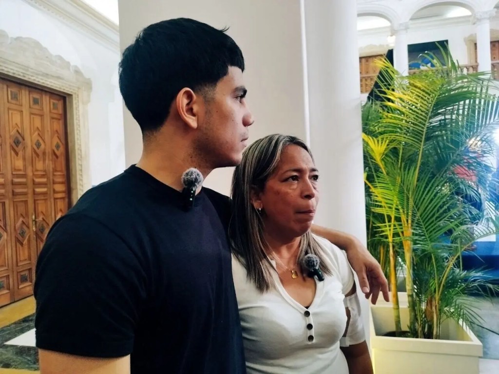 Sobrevivir al CECOT: las madres venezolanas que rescataron a sus hijos de las prisiones del presidente ultraderechista salvadoreño&nbsp;Bukele