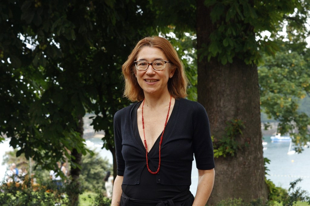 Etorkinak eta Oroimena. Anna Mastromarino-rekin elkarrizketa, Zuzenbide Publiko Konparatuko katedradun&nbsp;italiarra