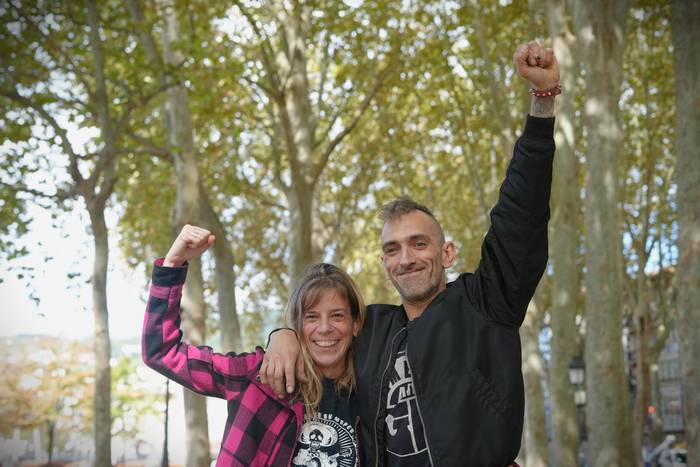 Santiago Abascal-i (VOX) buruzko kartel bat egiteagatik zortzi urteko kartzela zigorra eskatu dieten bi arabarrei&nbsp;elkarrizketa