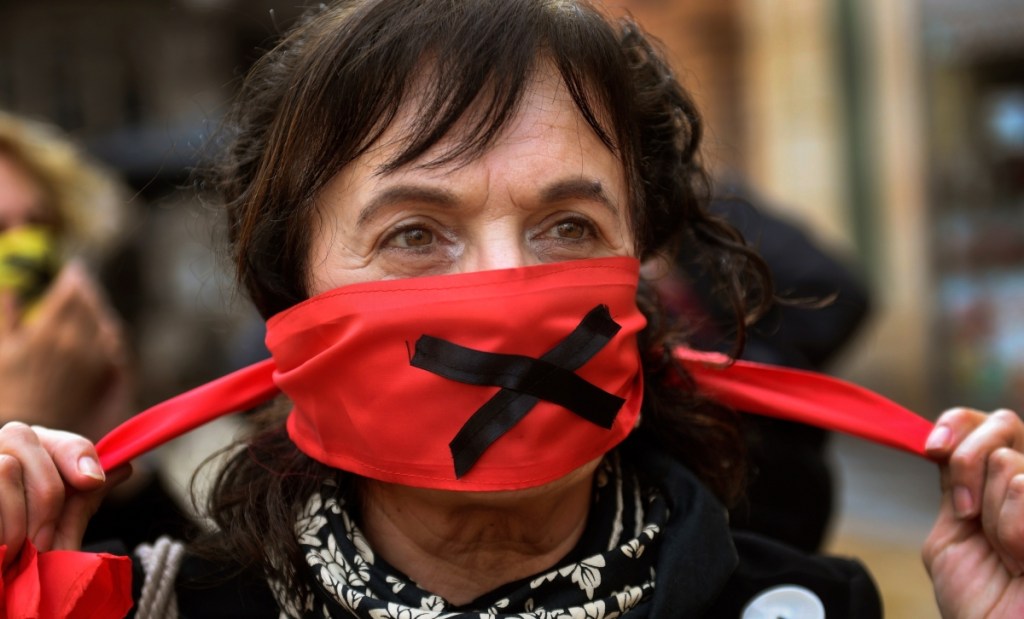 «Mozal legea» aplikatuta, 32 milioi euro baino gehiago ordaindu dituzte euskal herritarrek&nbsp;2015etik