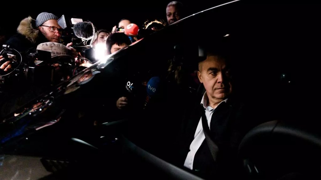 Políticos en los banquillos