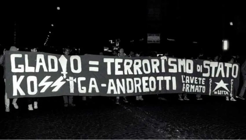 La OTAN y la Operación Gladio con el&nbsp;terrorismo