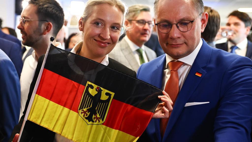 Las encuestas sitúan a la ultraderechista AfD como primera fuerza en Alemania ante el desplome de la gran&nbsp;coalición