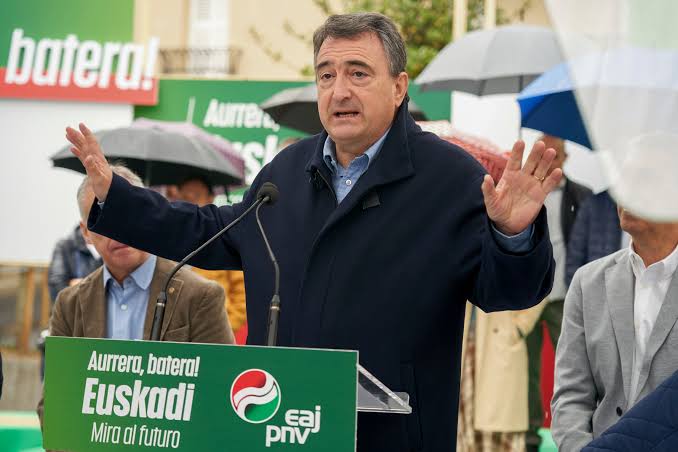 El discurso xenófobo como estrategia para amarrar el voto de orden en&nbsp;Euskadi