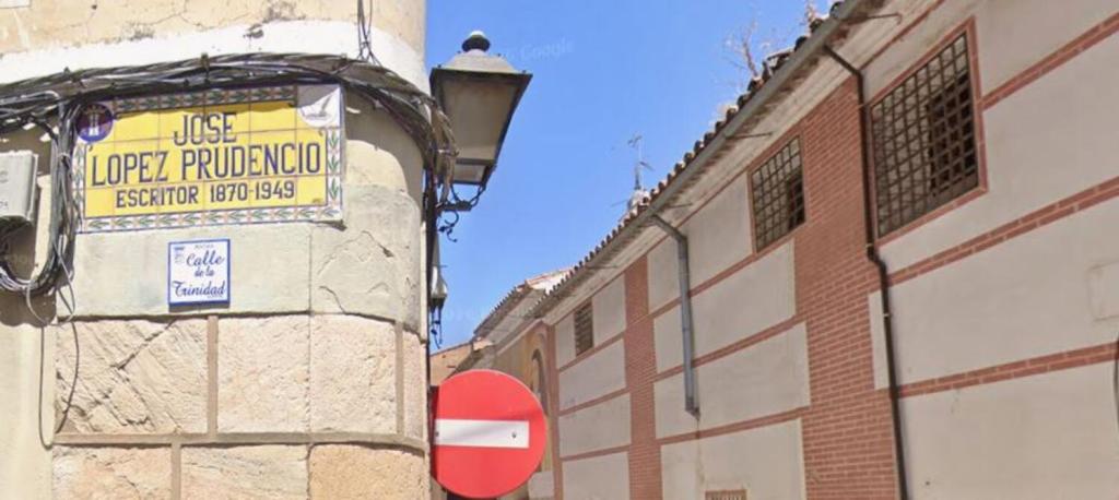 Los intelectuales fascistas de Badajoz. 90 años de la Matanza de Badajoz. Los intelectuales extremeños que optaron por el fascismo y luego ocultaron su pasado. Un repaso por el&nbsp;callejero.