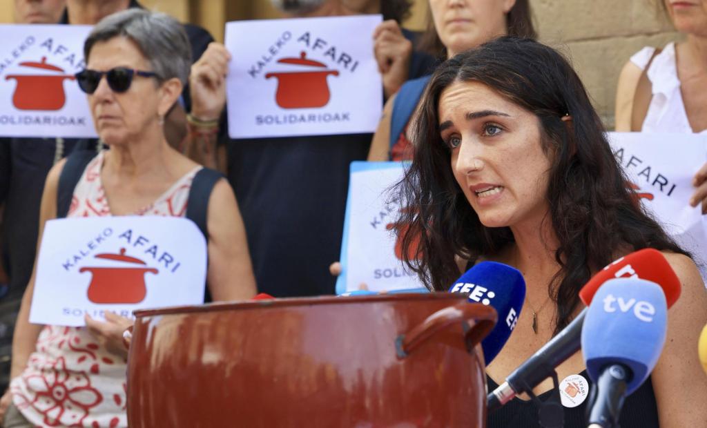 Kaleko Afari Solidarioak (KAS) bolondres taldeko kidea den Kristina Fernandez-i&nbsp;elkarrizketa