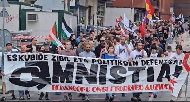 Vox alderdi faxistak Berangoko ongietorrikoen absoluzioaren aurkako helegitea aurkeztu du