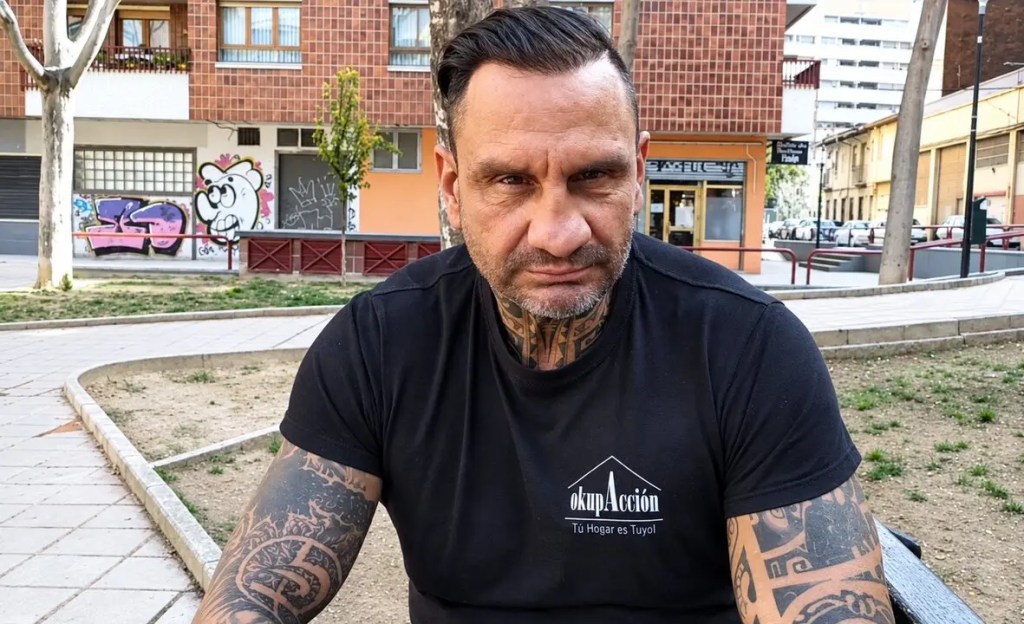 OkupAcción, la organización parapolicial que ha actuado en Erriberri (Nafarroa) y que es dirigida por un candidato de&nbsp;VOX
